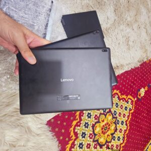 LENOVO M8