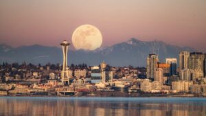 Adventures of the Moon and Seattle: Capturing the 2026 Moonrise